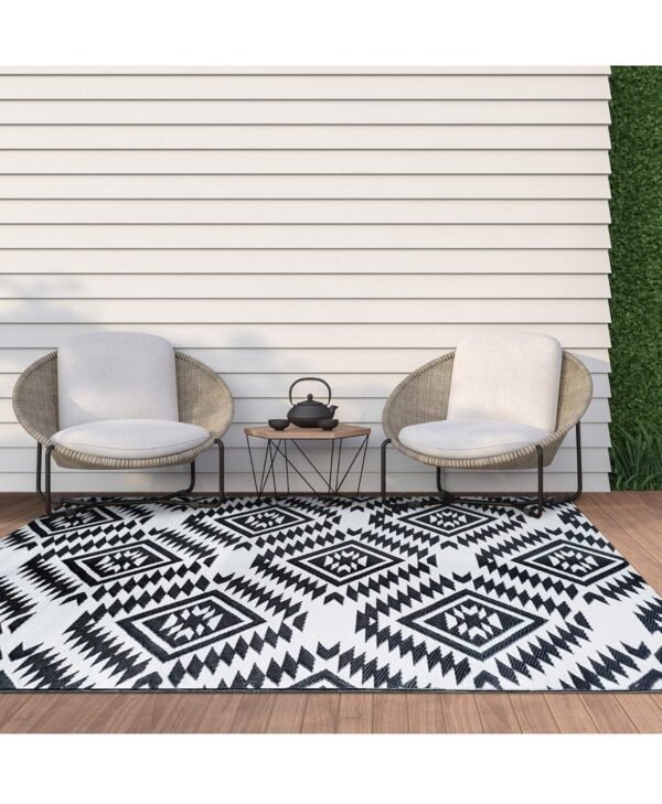 Outdoor Rug Mat- Aztek Black and White 5'X8'