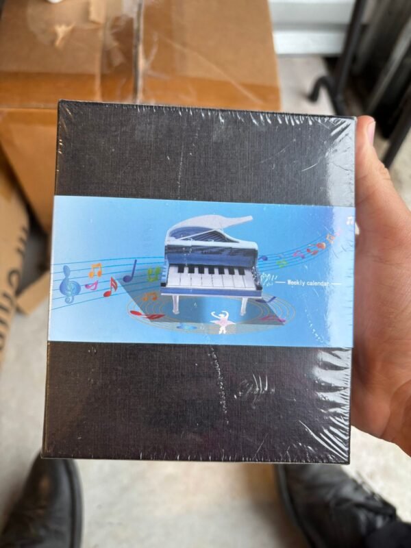 Time Piece Calendar, 3D Memo Pad - Image 3