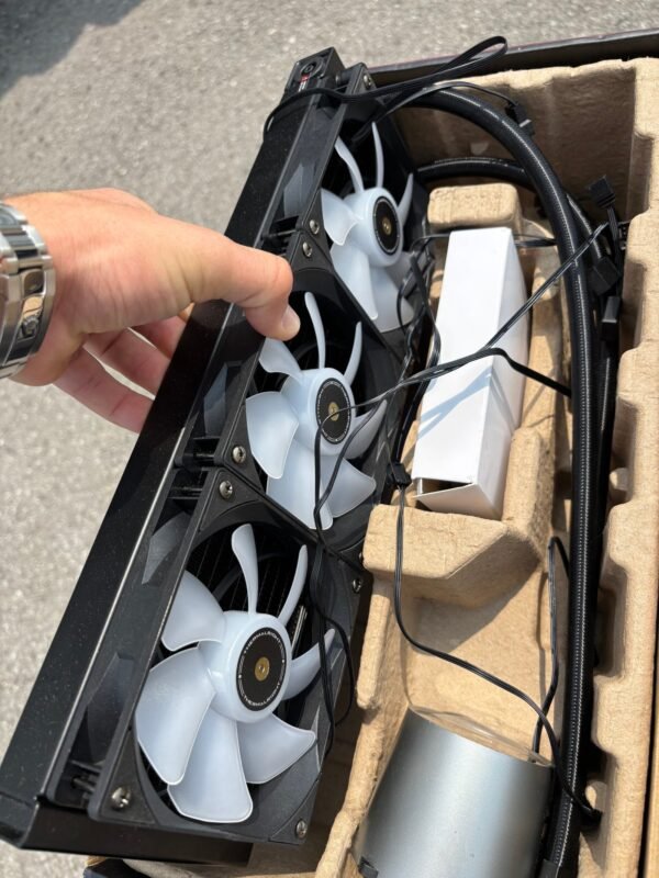 Thermalright Frozen Notte 360 Black ARGB Water Cooling CPU Cooler - Image 3