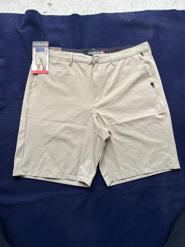 Quicksilver men short, size 34 *READ DESCRIPTION