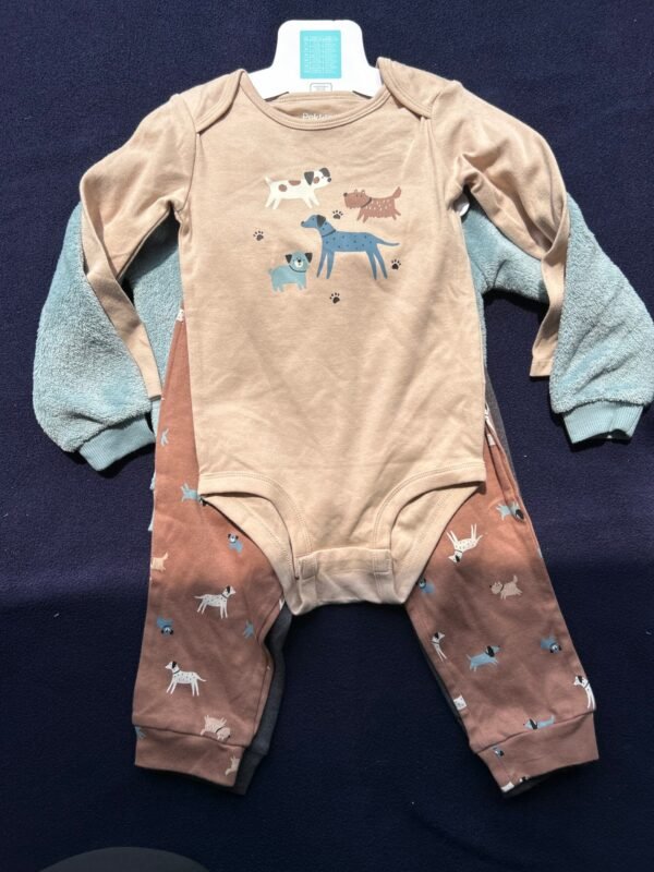 Pekkle 4 piece set, size 24M - Image 2