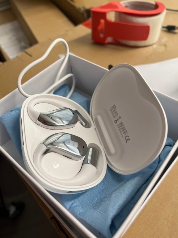 Monster Earbuds - Image 5