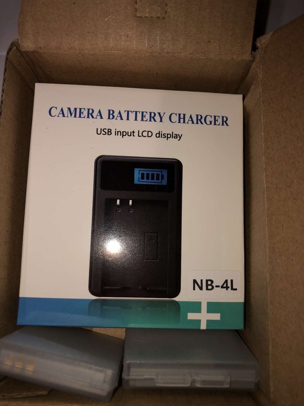 Camera battery charger - Image 3