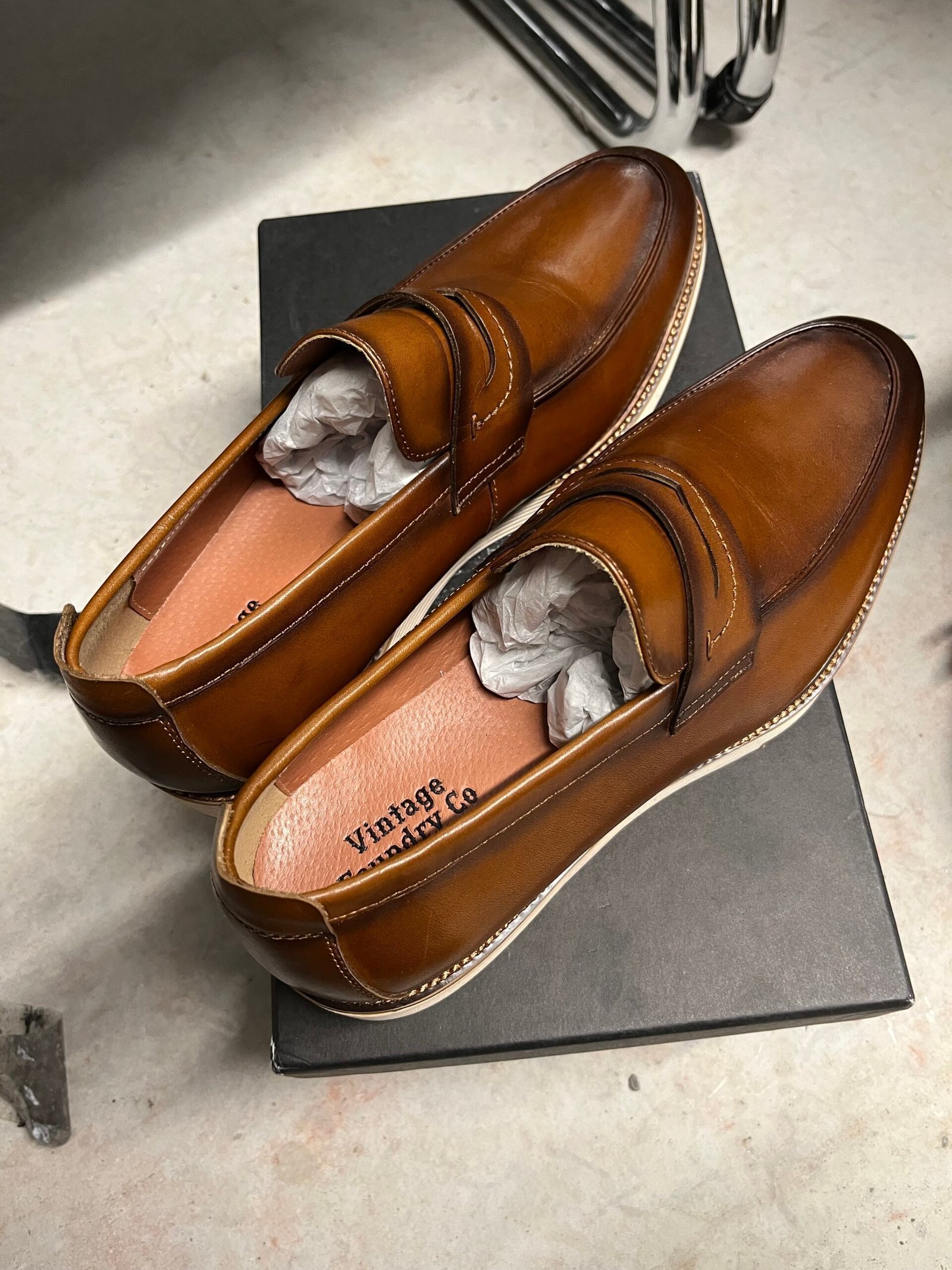 Size 8 Vintage Foundry Men Shoes - Image 4